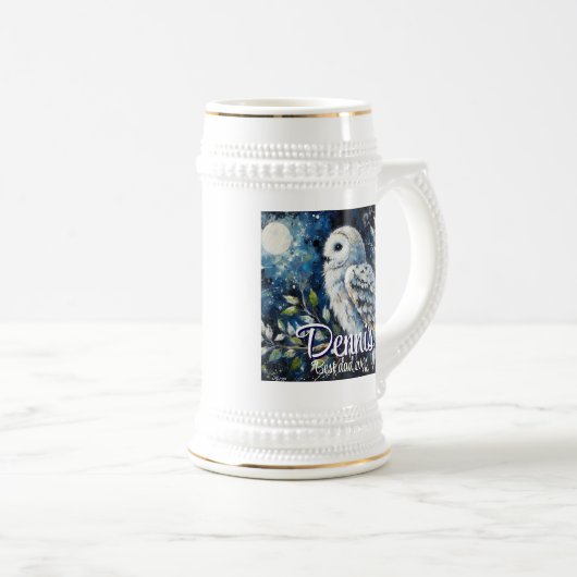 Witte uil op tak in maanlicht gepersonaliseerd bierpul (Voorkant rechts)
