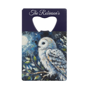 Witte uil op tak in maanlicht gepersonaliseerd creditkaart flessenopener