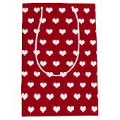Witte Valentijnsdag harten op rood Medium Cadeauzakje (Voorkant)