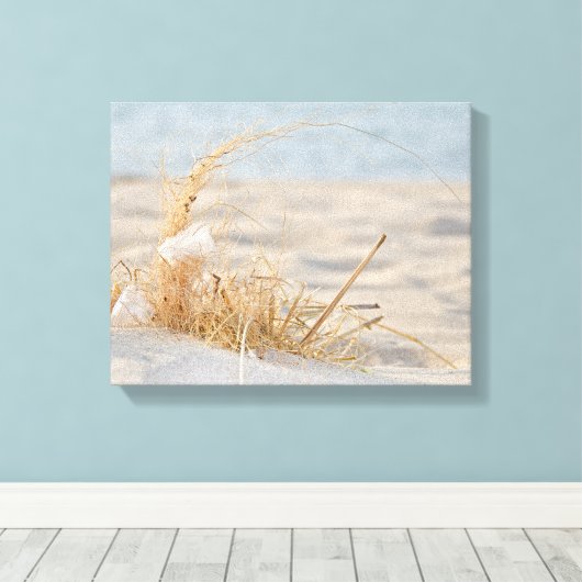Witte veer in strandgras canvas afdruk (Insitu (Houten vloer))