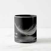 Witte veer met citaat tweekleurige koffiemok (Center)