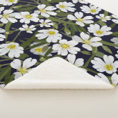 Witte veldbloemen: motief. sherpa deken (3/4)