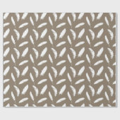 Witte veren afdrukken op taupel cadeaupapier (Vlak)