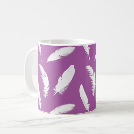 Witte veren op Amethyst-Paars Koffiemok (Voorkant links)