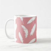 Witte veren op Shell Roze Koffiemok (Links)