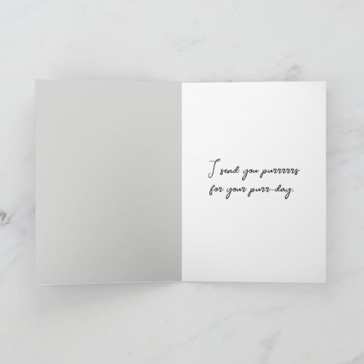 Witte Verjaardagskat op wit tapijt Kaart (Binnen)