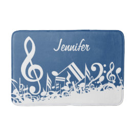 Witte verwarde muzieknoten en een grote driedubbel badmat