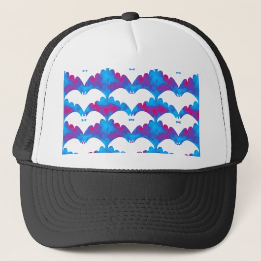 Witte vleermuizen en zwaaien Blauw roze Trucker Pet (Voorkant)