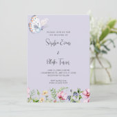 Witte vlinder en wilde bloemen Periwinkle Wedding Kaart (Staand voorkant)