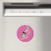 Witte vlinder op roze magneet (Insitu (Vaatwasser))
