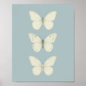 Witte vlinders op blauw - Verticale wand Poster (Voorkant)
