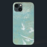 Witte vogels vliegen door de blauwe hemel iPhone 13 hoesje<br><div class="desc">Megan Meagher maakte deze foto van witte vogels die door een blauwe hemel vliegen. Een vreedzaam afbeelding,  het wit van de vogels en het blauw van de achtergrond mengen zich heel goed samen. Bestel er snel zelf een!</div>