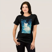 Witte Vos Slapend in Bloemen Tri-Blend Shirt (Voorkant volledig)