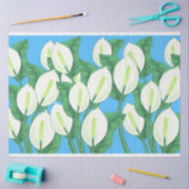 Witte vredesleugens op bleke blauwe achtergrond tissuepapier (Craft)