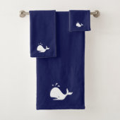 Witte walvis op marineblauw bad handdoek (Insitu)