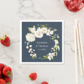Witte Waterverf Bloemen op Navy Blue Bruiloft Servet (Insitu)