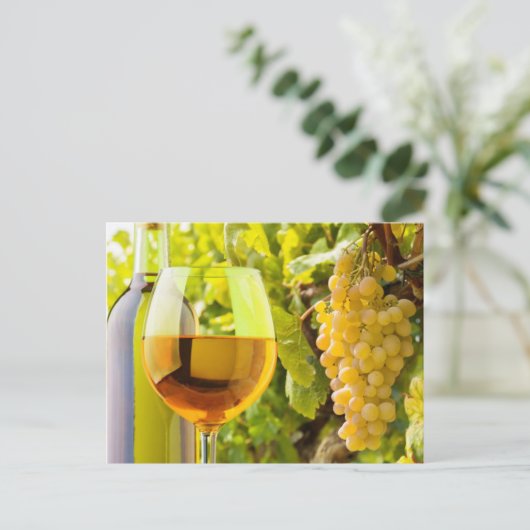 Witte wijn en druiven briefkaart (Staand voorkant)