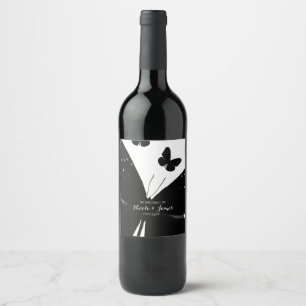 Witte wijnlabels met zwarte vlinders voor een fees wijn etiket
