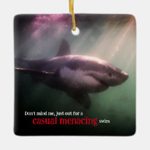 Witte wijzerhaai onder water