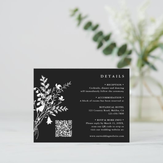 Witte Wildbloem Boeket Zwart Bruiloft Details Informatiekaartje (Staand voorkant)