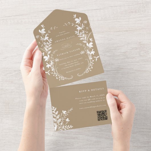 Witte Wildbloem Silhouet Krans Bruiloft Tan All In One Uitnodiging (Afscheurbaar)