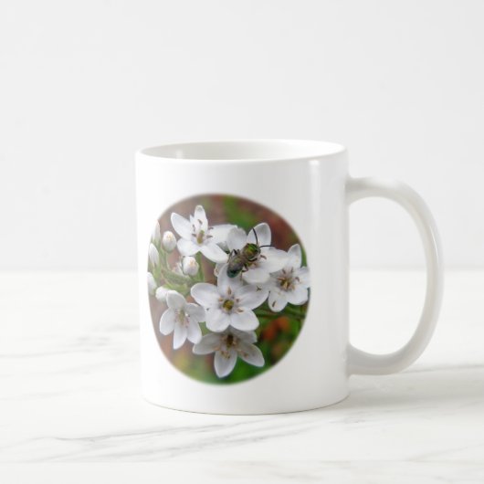Witte wilde bloem en bijenvis koffiemok (Rechts)