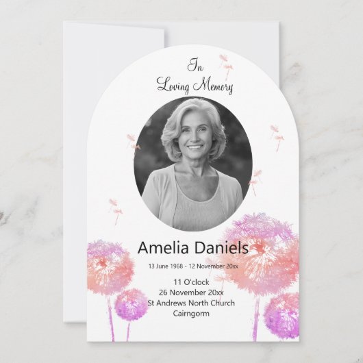 Witte wilde bloem in liefdevolle herinnering begra kaart (Voorkant)