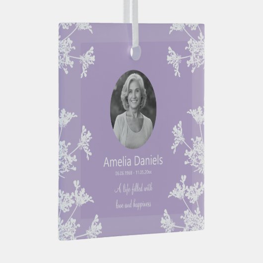 Witte wilde bloem in liefdevolle herinnering glas ornament (Voorkant Rechts)