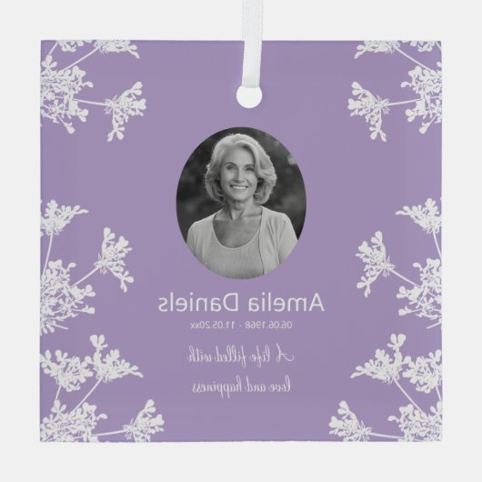 Witte wilde bloem in liefdevolle herinnering glas ornament (Achterkant)