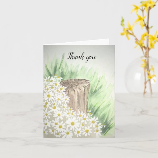 Witte wilde madeliefjes door boomstronk- dank u -b kaart (Gele Bloem)