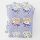 Witte winterbessen Paarse lint kerst Inpakpapier Vel (In situ)