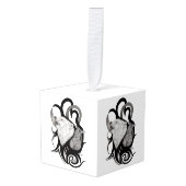Witte Wolf met stamkunst van Raven Decoratie (Voorkant hoekig)