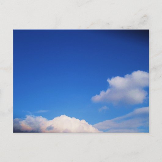 Witte wolken en blauwe hemel briefkaart (Voorkant)