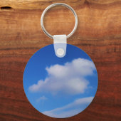 Witte wolken en blauwe hemel sleutelhanger (Voorkant)