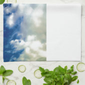 Witte wolken en blauwe hemel theedoek (Gevouwen)