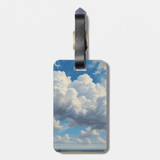 Witte wolken en heldere blauwe lucht bagagelabel (Achterkant verticaal)