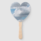 Witte wolken in de blauwe lucht handwaaier (Voorkant)