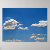 Witte wolken op blauwe hemel poster (Voorkant)