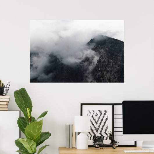 Witte wolken over de donkerrotsbergen poster (Thuiskantoor)