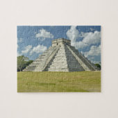 Witte wolken over de Mayaanse piramide Legpuzzel (Horizontaal)