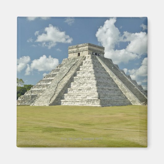 Witte wolken over de Mayaanse piramide Magneet (Voorkant)