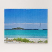 Witte zandstrandturquoise watereiland & zeilboot legpuzzel (Horizontaal)