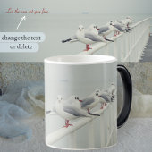 Witte zeemeeuw op een winterdag magische mok