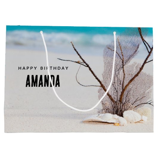 Witte zeeschelpen op een tropische strand verjaard groot cadeauzakje (Achterkant)