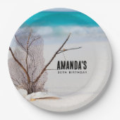 Witte zeeschelpen op een tropische strand verjaard papieren bordje (Voorkant)