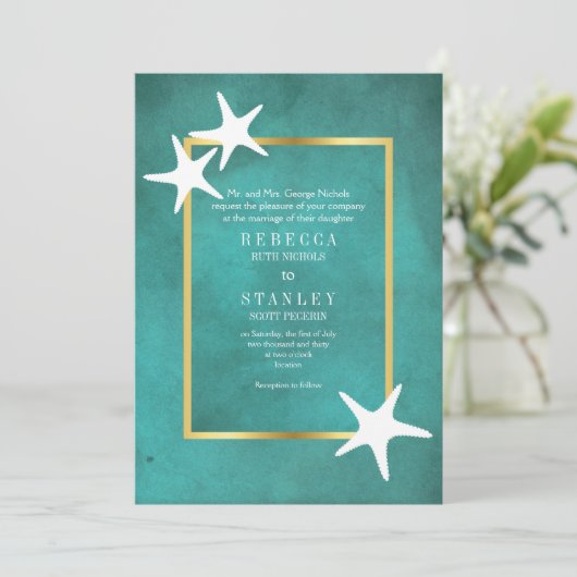 Witte zeester op blauwgroen bevlekt papieren stran kaart (Staand voorkant)