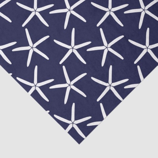 Witte zeester tegen een blauwe achtergrond tissuepapier (Detail)