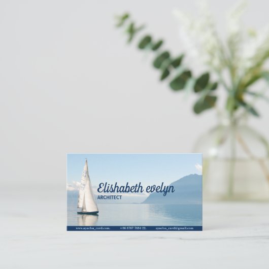 Witte zeilboot op water visitekaartje (Staand voorkant)