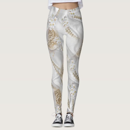 Witte Zijde en Ivory Champaign Pearls Leggings (Voorkant)