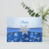 Witte, zilveren, blauwe sneeuwvlokken RSVP (Staand voorkant)